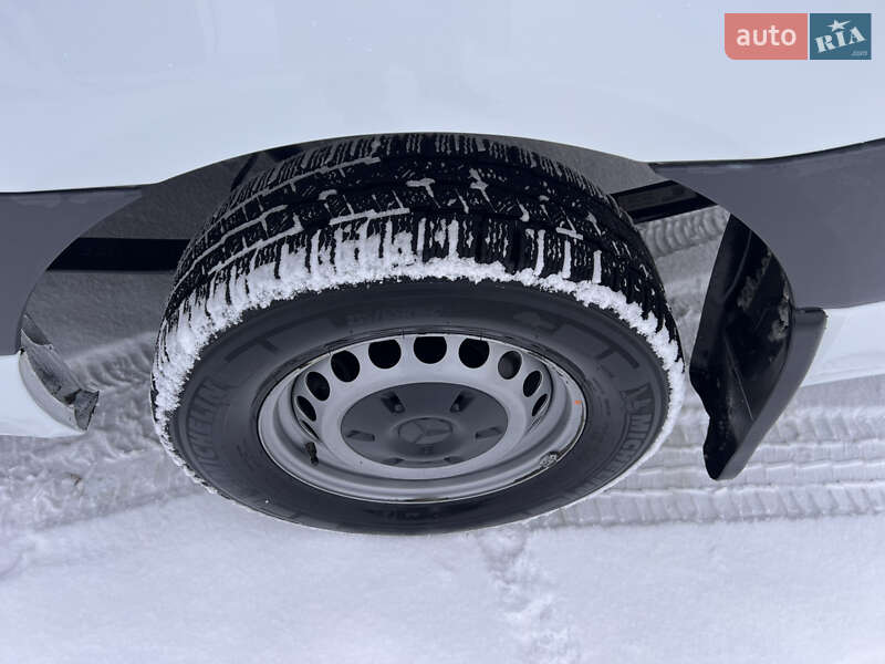 Вантажний фургон Mercedes-Benz Sprinter 2020 в Дніпрі