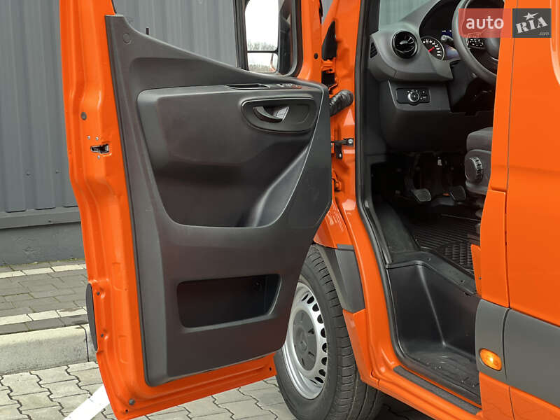 Грузовой фургон Mercedes-Benz Sprinter 2023 в Дубно