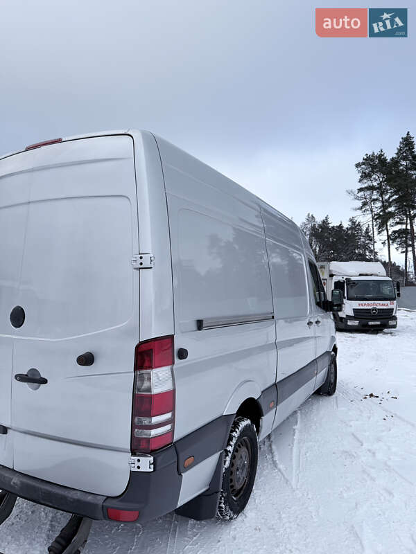 Вантажний фургон Mercedes-Benz Sprinter 2007 в Києві