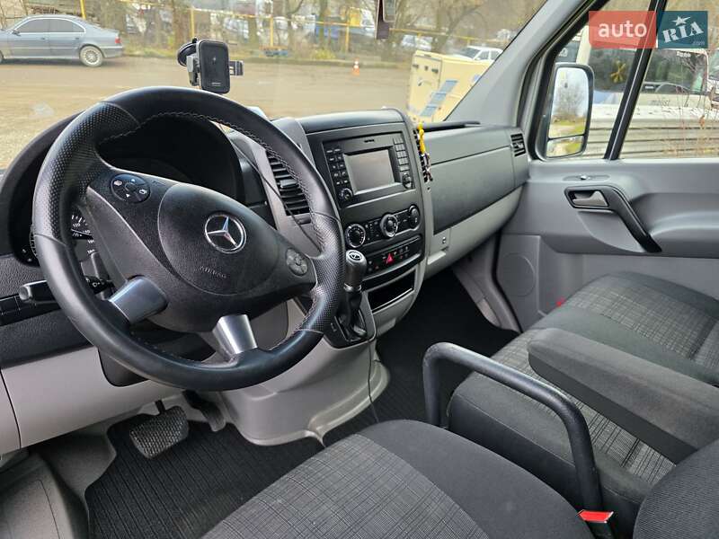 Вантажний фургон Mercedes-Benz Sprinter 2014 в Чернівцях