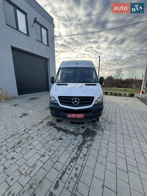Грузовой фургон Mercedes-Benz Sprinter 2016 в Виноградове фото 3 Грузовой фургон Mercedes-Benz Sprinter 2016 в Виноградове