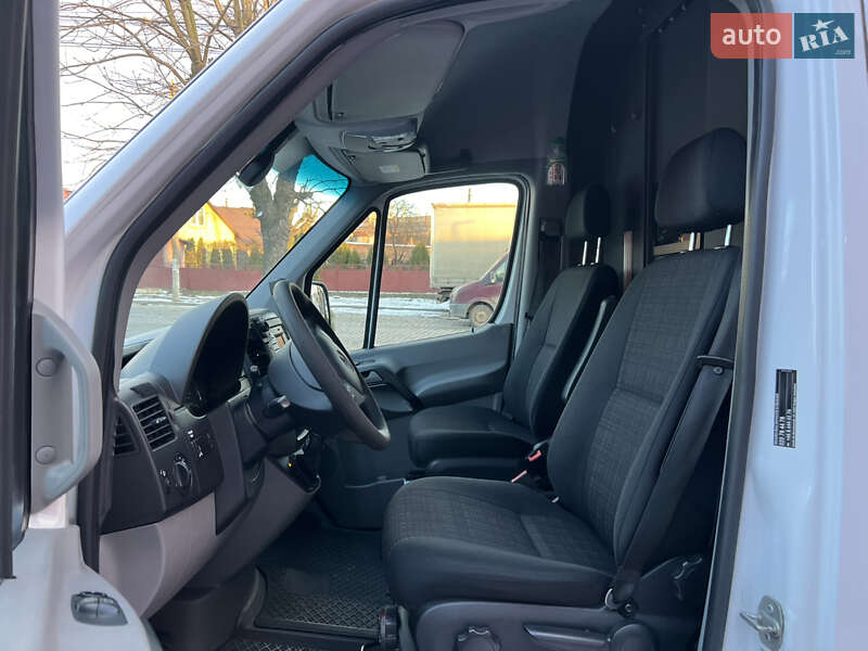 Вантажний фургон Mercedes-Benz Sprinter 2018 в Чернівцях