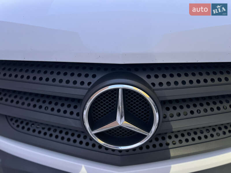 Вантажний фургон Mercedes-Benz Sprinter 2018 в Чернівцях