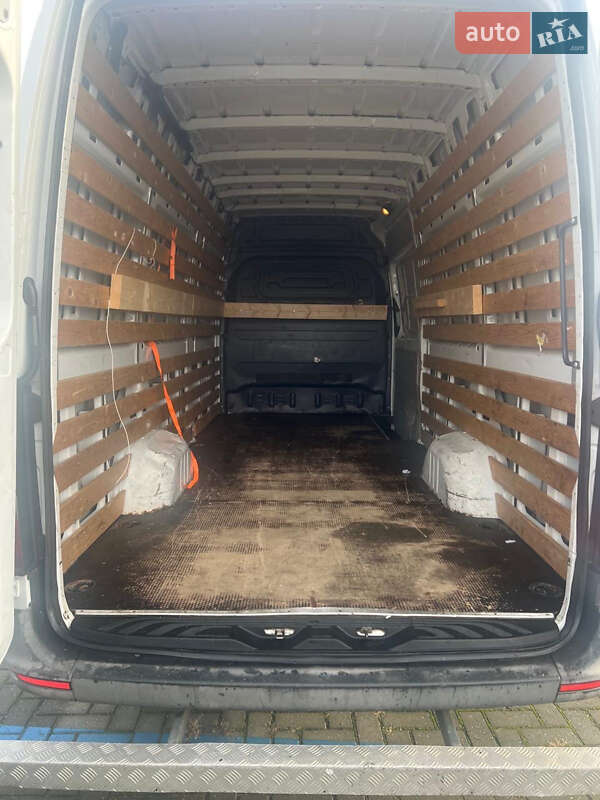 Вантажний фургон Mercedes-Benz Sprinter 2019 в Рівному