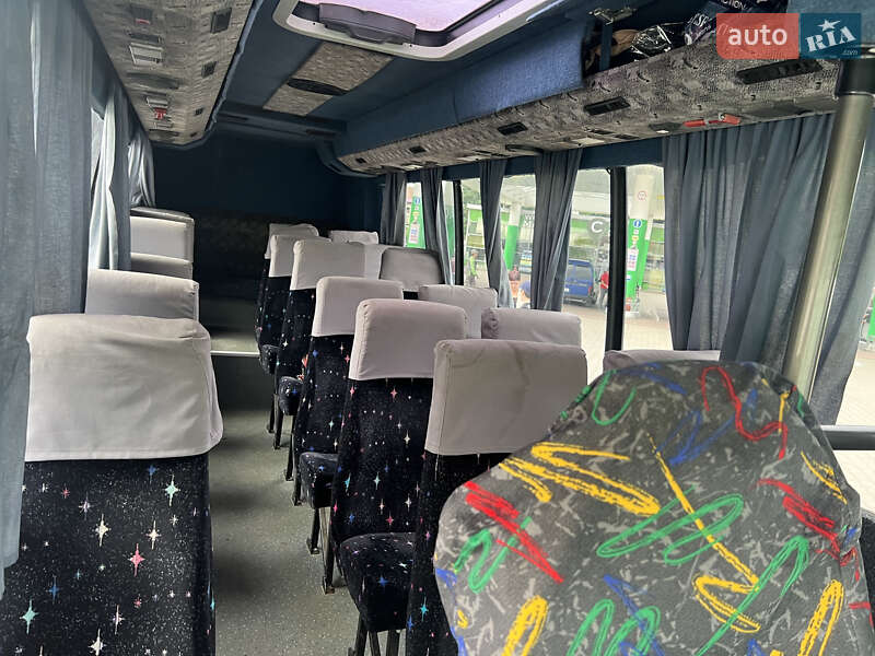 Туристичний / Міжміський автобус Mercedes-Benz Sprinter 1997 в Чернівцях