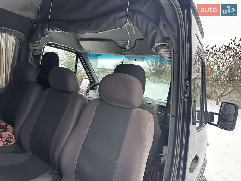 Универсал Mercedes-Benz Sprinter 2005 в Киеве фото 8 Универсал Mercedes-Benz Sprinter 2005 в Киеве