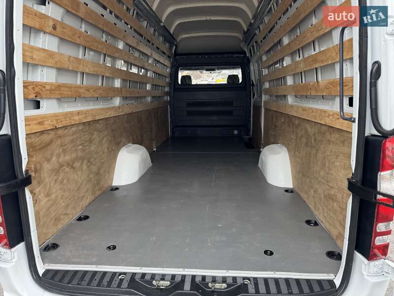 Вантажний фургон Mercedes-Benz Sprinter 2017 в Дубні
