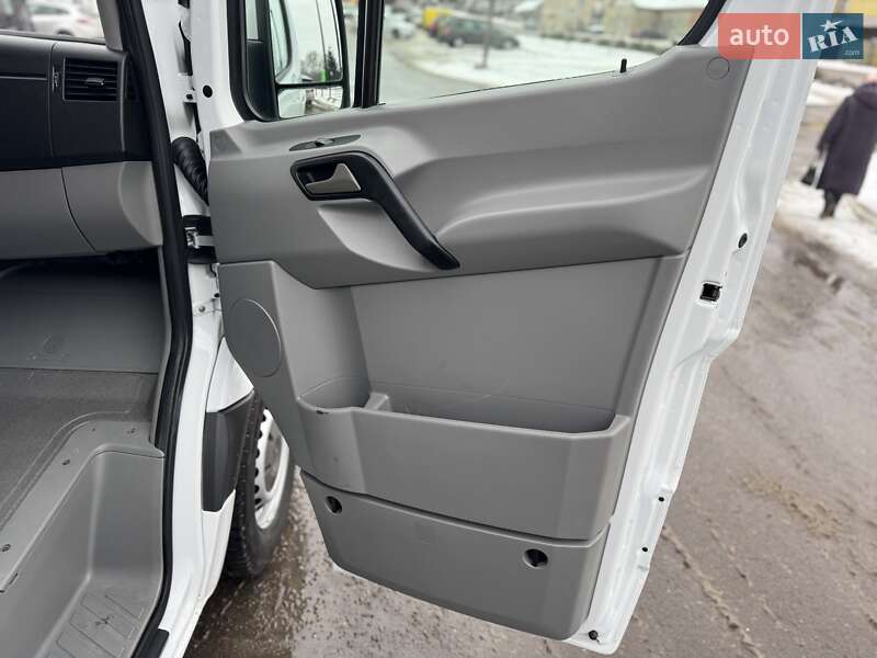 Вантажний фургон Mercedes-Benz Sprinter 2017 в Дубні