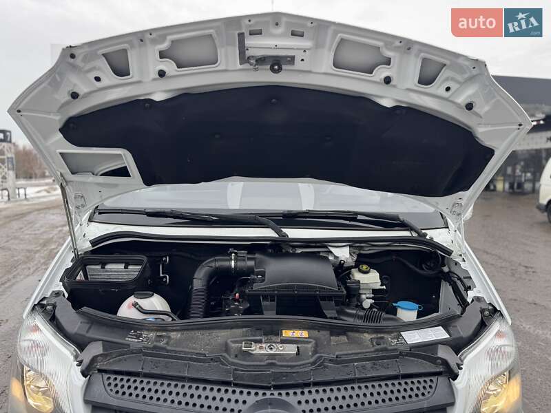 Вантажний фургон Mercedes-Benz Sprinter 2017 в Дубні