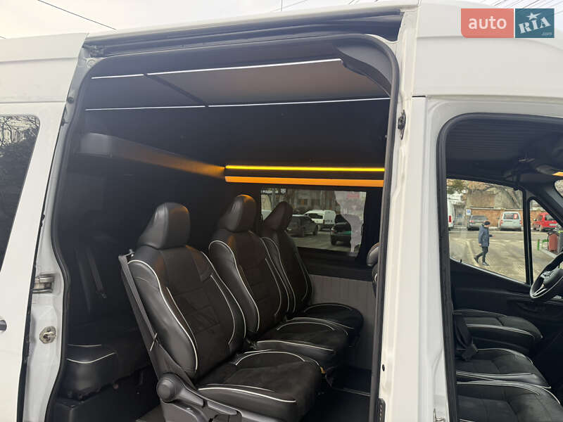 Вантажний фургон Mercedes-Benz Sprinter 2021 в Чернівцях