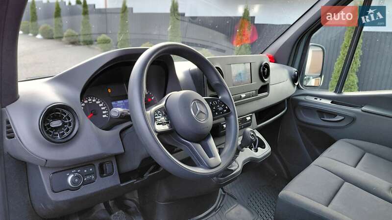 Вантажний фургон Mercedes-Benz Sprinter 2021 в Долині