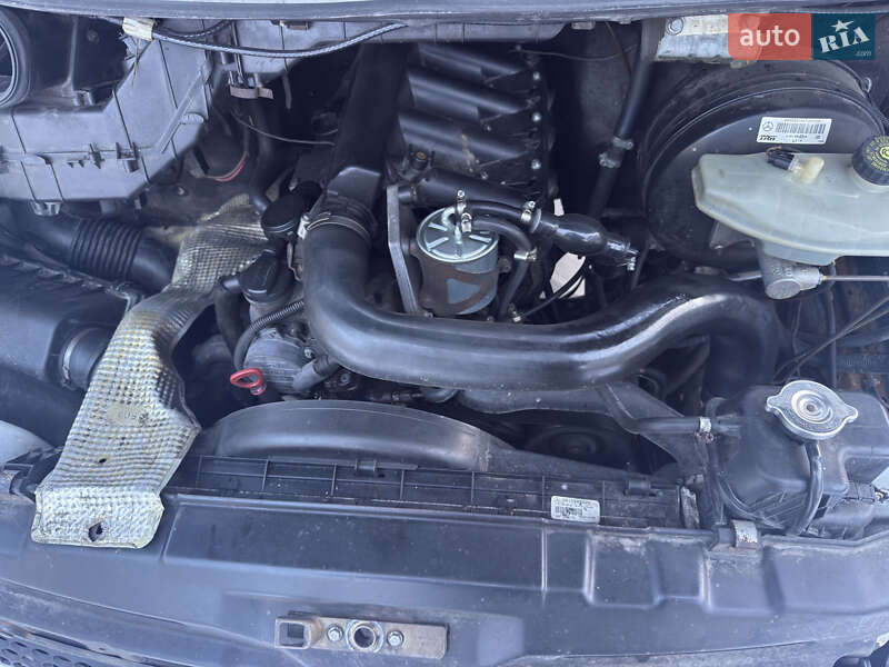 Грузовой фургон Mercedes-Benz Sprinter 2006 в Ровно фото 35 Грузовой фургон Mercedes-Benz Sprinter 2006 в Ровно