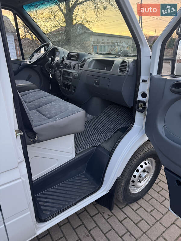 Грузовой фургон Mercedes-Benz Sprinter 2006 в Ровно фото 29 Грузовой фургон Mercedes-Benz Sprinter 2006 в Ровно