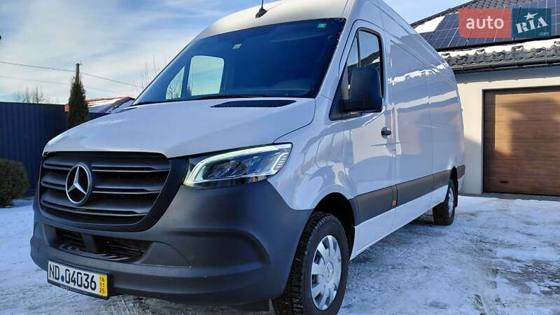 Вантажний фургон Mercedes-Benz Sprinter 2021 в Долині