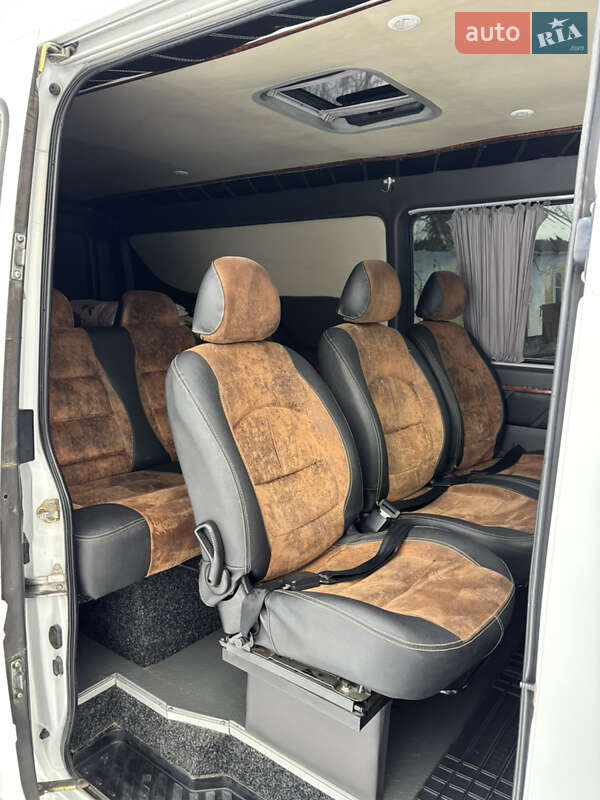 Минивэн Mercedes-Benz Sprinter 2003 в Керстенцах