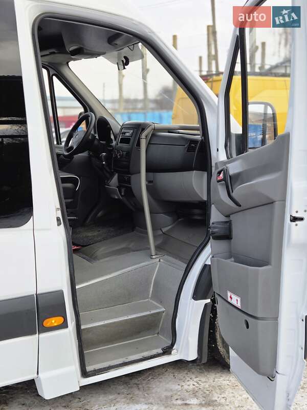 Туристичний / Міжміський автобус Mercedes-Benz Sprinter 2014 в Чернівцях