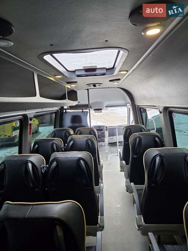 Туристичний / Міжміський автобус Mercedes-Benz Sprinter 2014 в Чернівцях