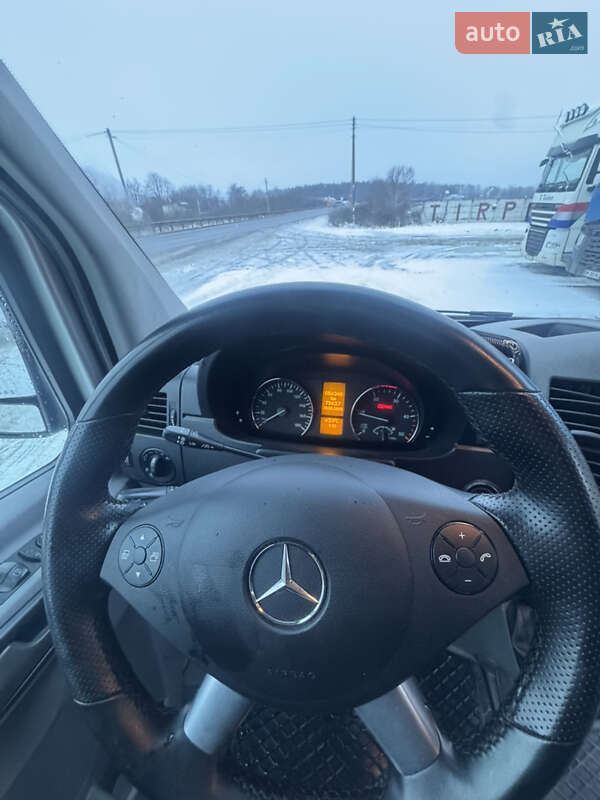 Вантажний фургон Mercedes-Benz Sprinter 2015 в Хотині фото 11 Вантажний фургон Mercedes-Benz Sprinter 2015 в Хотині