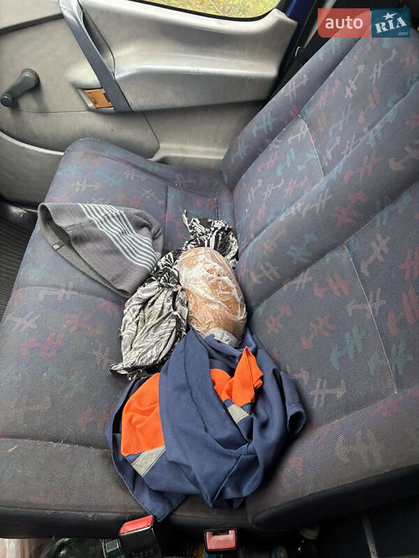 Вантажний фургон Mercedes-Benz Sprinter 1999 в Чорнухах фото 13 Вантажний фургон Mercedes-Benz Sprinter 1999 в Чорнухах