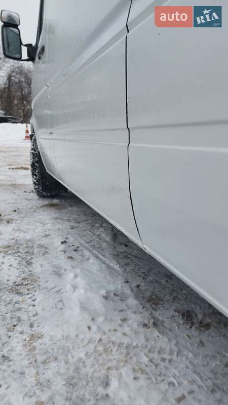 Грузовой фургон Mercedes-Benz Sprinter 2005 в Виннице
