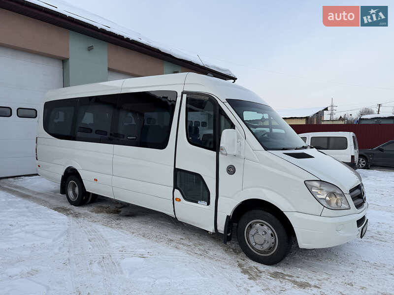 Mercedes-Benz Sprinter 2012