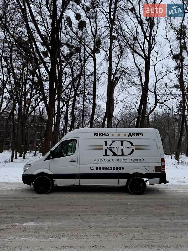 Микроавтобус грузовой (до 3,5т) Mercedes-Benz Sprinter 2008 в Черновцах