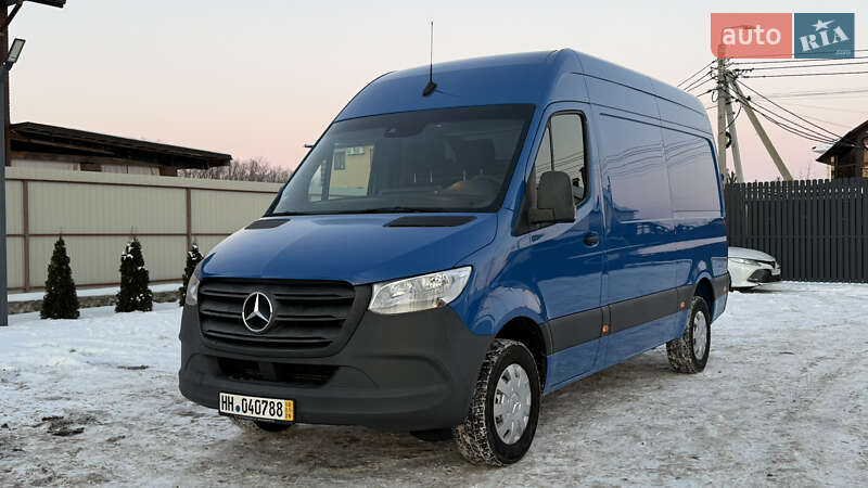 Mercedes-Benz Sprinter