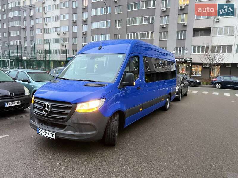 Mercedes-Benz Sprinter 2021