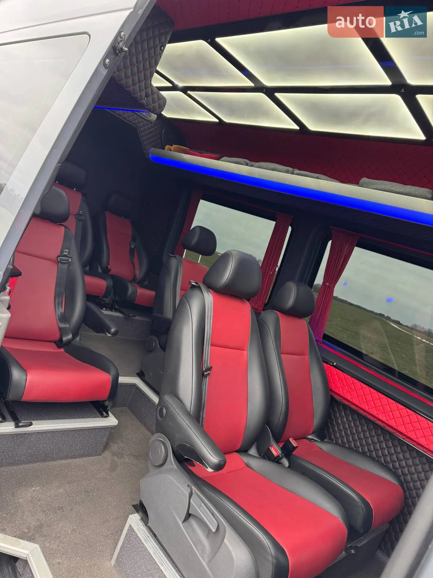 2020 Mercedes-Benz Sprinter - мініатюра 11
