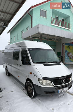 Минивэн Mercedes-Benz Sprinter 2000 в Новоселице