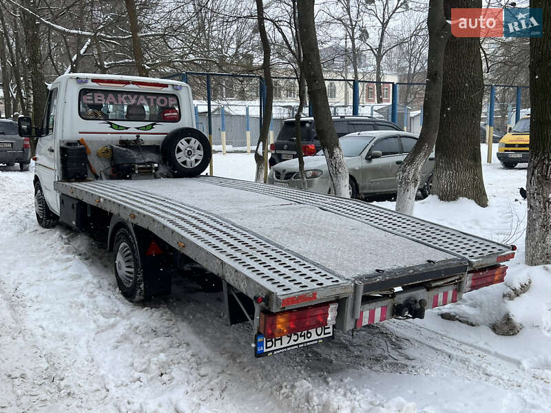 Эвакуатор Mercedes-Benz Sprinter 1999 в Виннице
