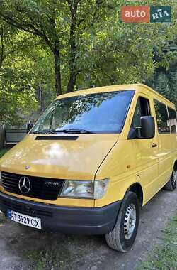 Грузовой фургон Mercedes-Benz Sprinter 1999 в Верховине