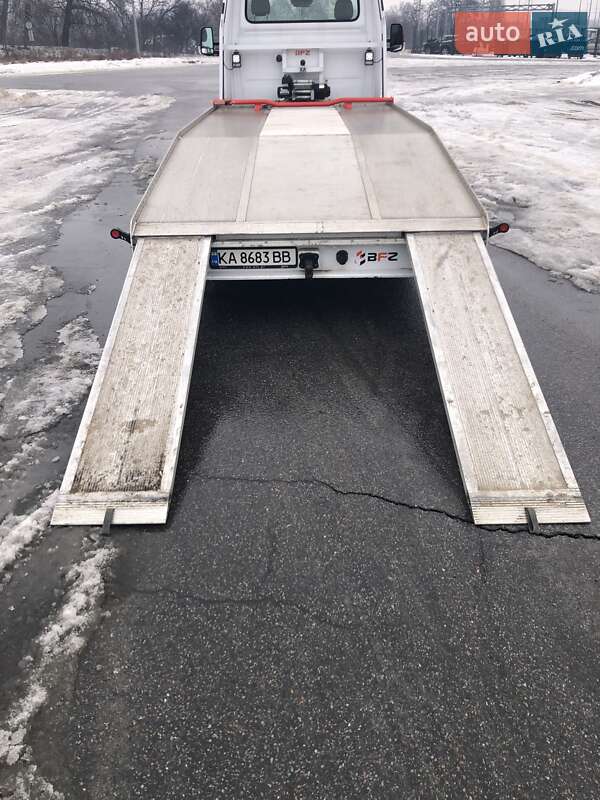 Евакуатор Mercedes-Benz Sprinter 2018 в Києві