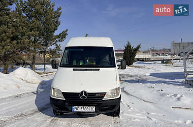 Вантажний фургон Mercedes-Benz Sprinter 2001 в Мостиській