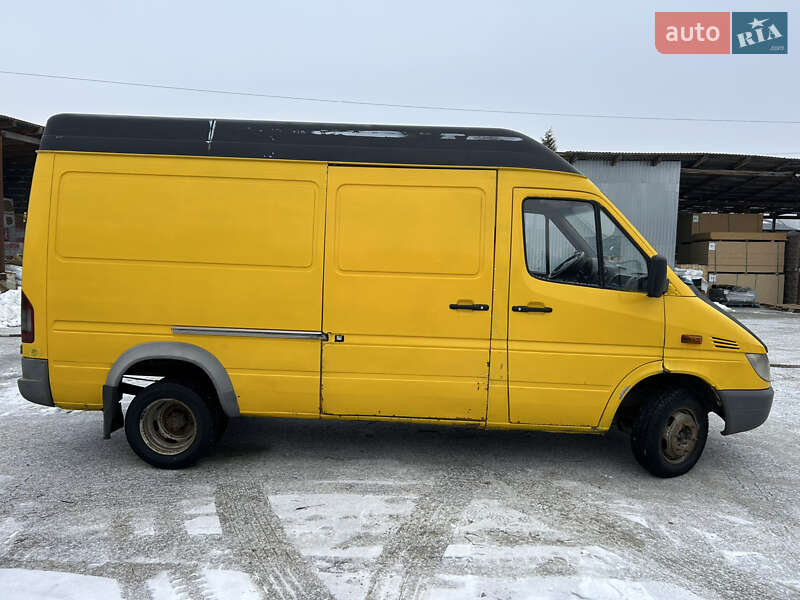 Грузовой фургон Mercedes-Benz Sprinter 2004 в Бориславе