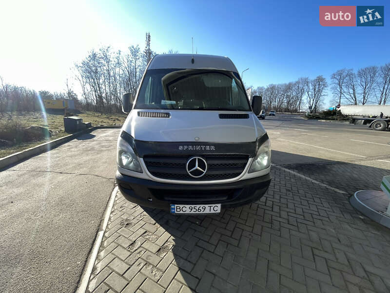 Mercedes-Benz Sprinter 2010