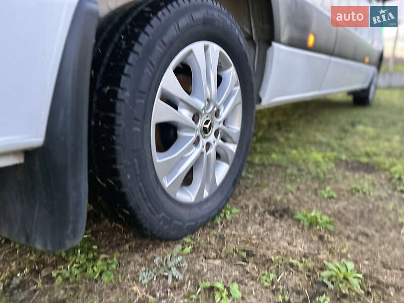 Грузовой фургон Mercedes-Benz Sprinter 2021 в Стрые