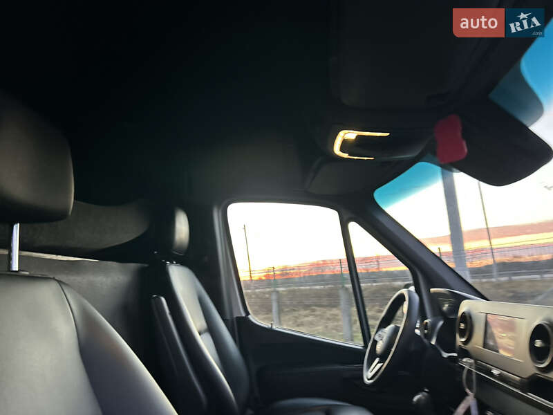 Грузовой фургон Mercedes-Benz Sprinter 2021 в Стрые