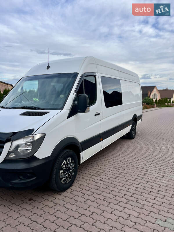 Mercedes-Benz Sprinter 2011