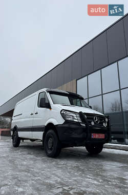 Грузовой фургон Mercedes-Benz Sprinter 2015 в Черновцах