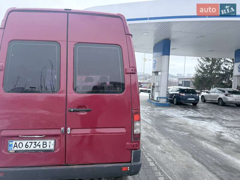 Вантажопасажирський фургон Mercedes-Benz Sprinter 2000 в Хмельницькому