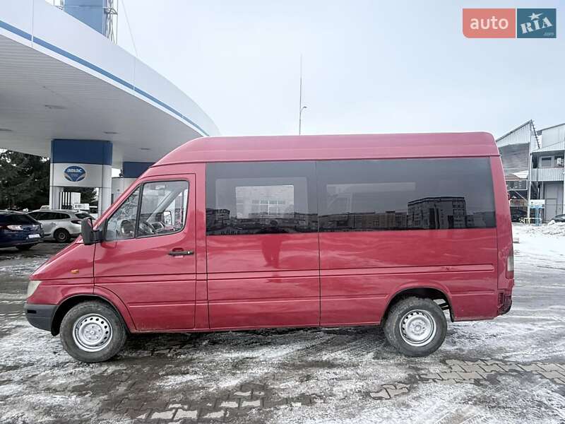 Вантажопасажирський фургон Mercedes-Benz Sprinter 2000 в Хмельницькому