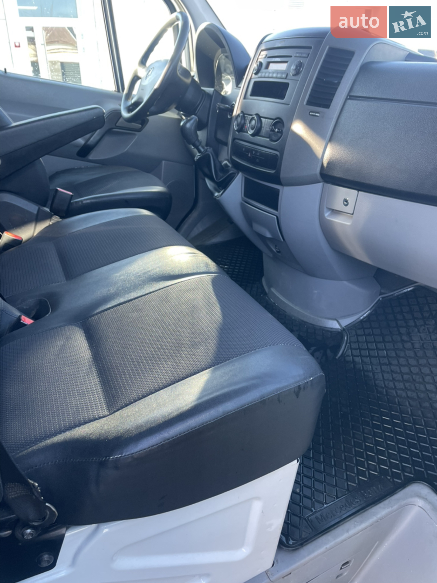 2012 Mercedes-Benz Sprinter - мініатюра 12
