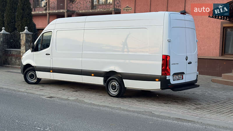 Грузовой фургон Mercedes-Benz Sprinter 2022 в Сваляве