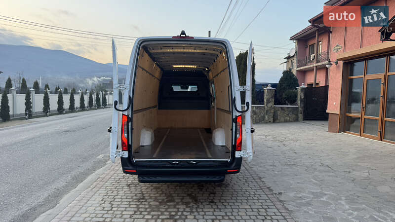 Грузовой фургон Mercedes-Benz Sprinter 2022 в Сваляве