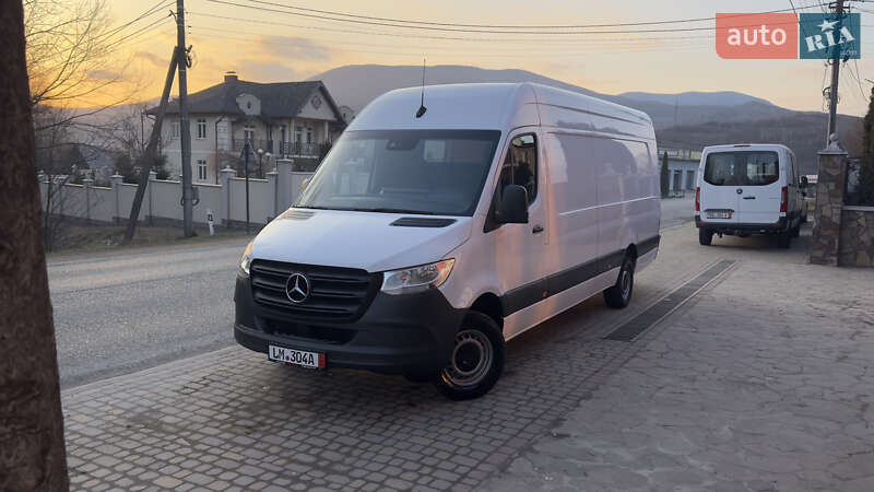 Грузовой фургон Mercedes-Benz Sprinter 2022 в Сваляве