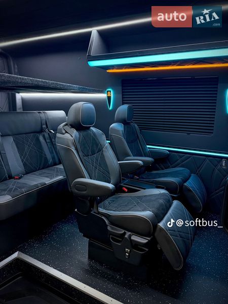 Mercedes-Benz Sprinter 2021