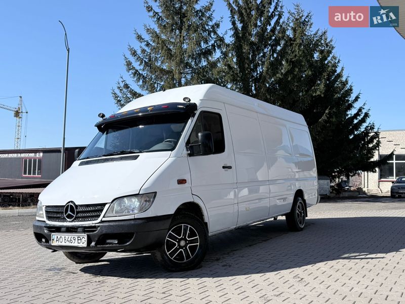 Mercedes-Benz Sprinter 2005