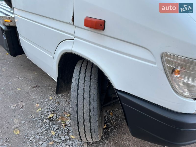 Эвакуатор Mercedes-Benz Sprinter 1999 в Виннице