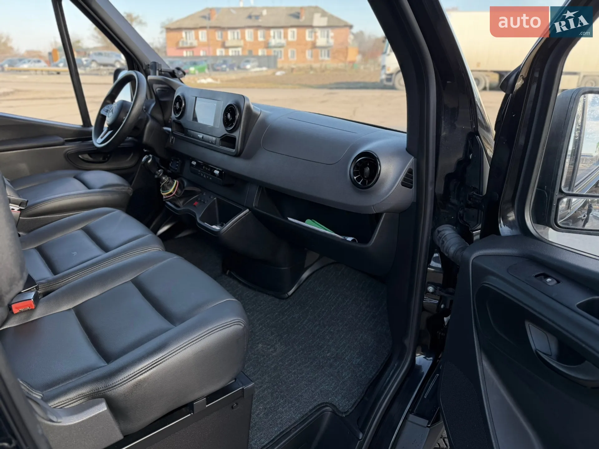 2019 Mercedes-Benz Sprinter - мініатюра 37